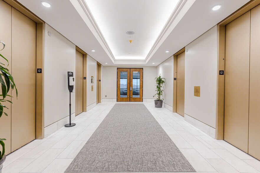 More Photos Of 330 N Brand Blvd, Glendale Office For Lease