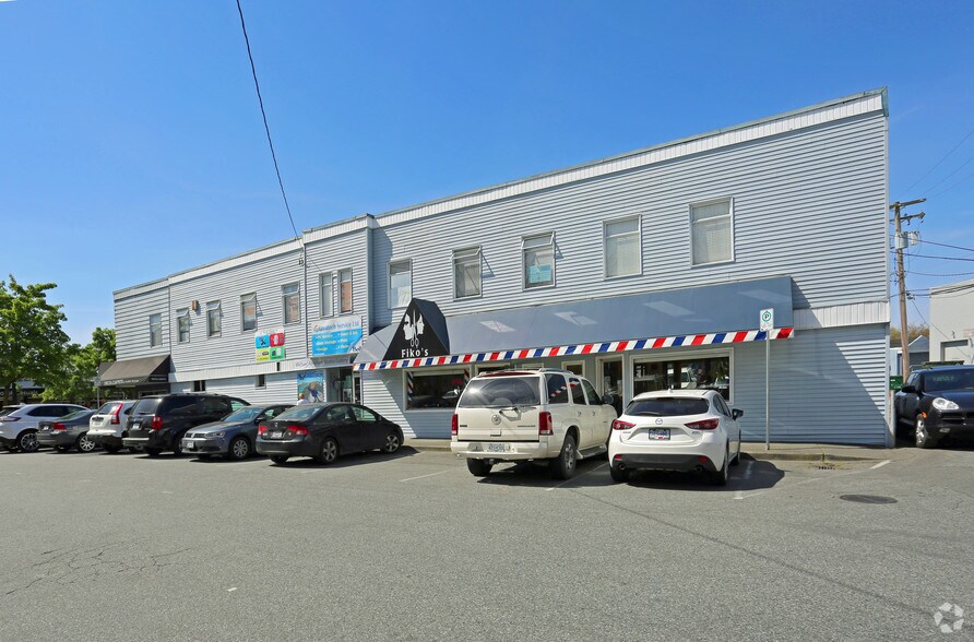 More Photos Of 5019 48 Av, Delta Storefront Retail Office For Sale