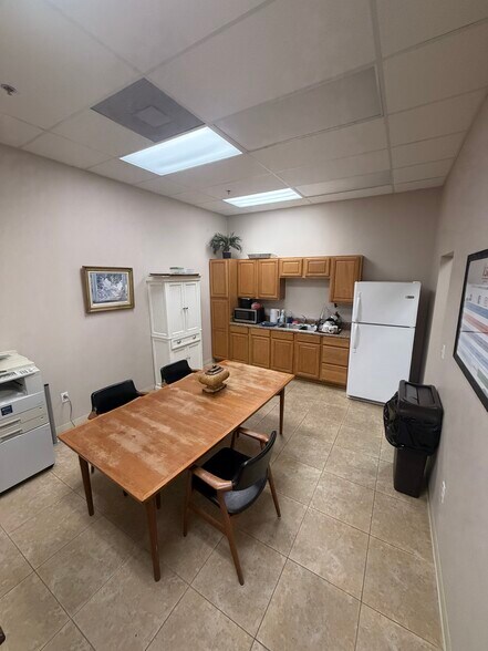 More Photos Of 910 Belle Ave, Casselberry Showroom For Sale