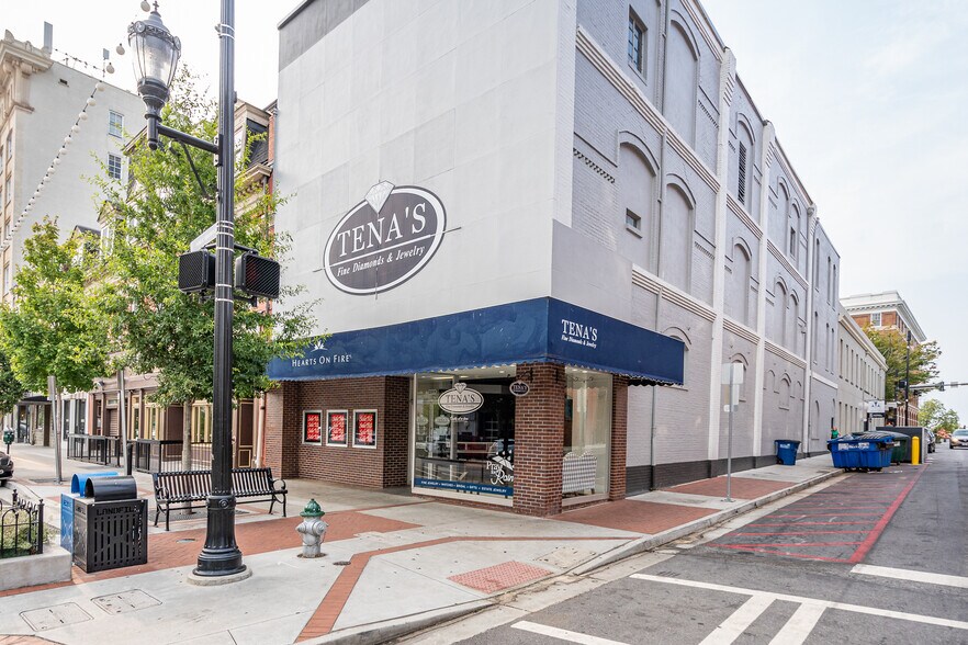 More Photos Of 283 E Clayton St, Athens Storefront Retail Residential For Sale