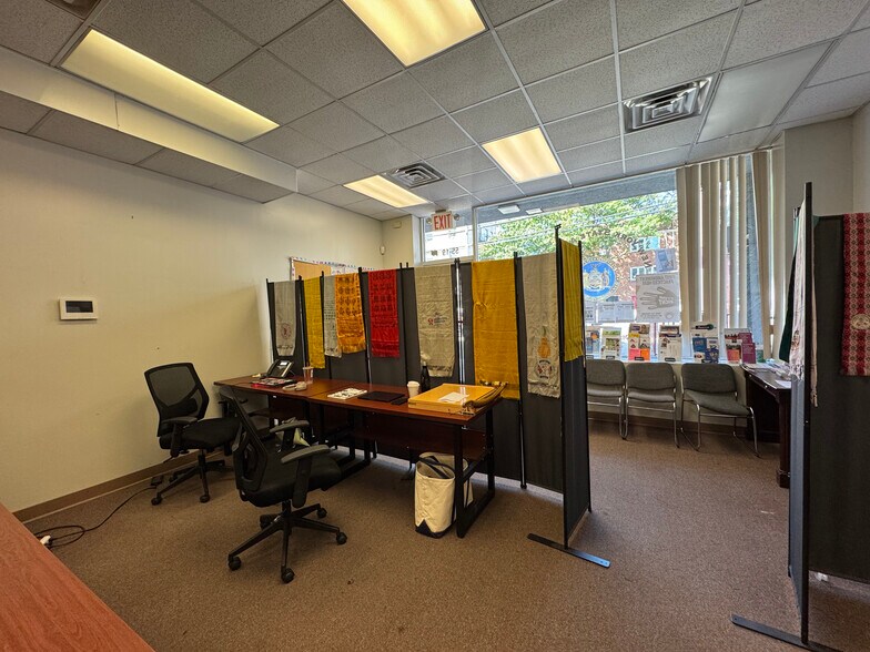 More Photos Of 55-19-55-25 69th St, Maspeth Storefront Retail Office For Lease