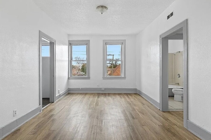 More Photos Of 2199 Lansing St, Detroit Apartments For Sale