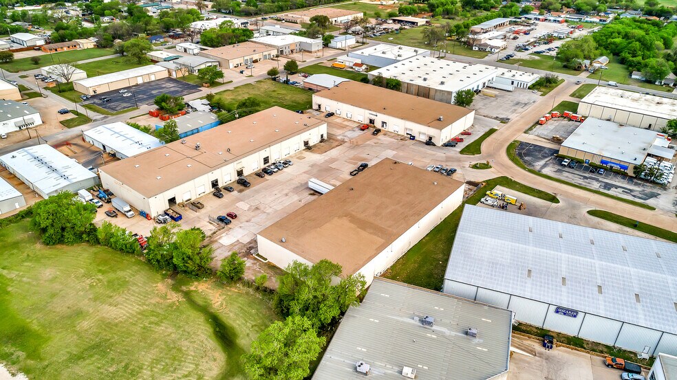 More Photos Of 2355 Pecan Ct, Haltom City Unknown For Lease