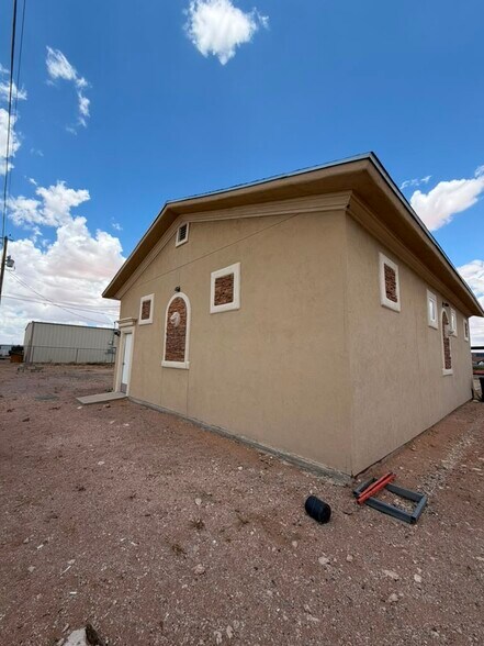 More Photos Of 13618 Emma Ln, El Paso Flex For Lease
