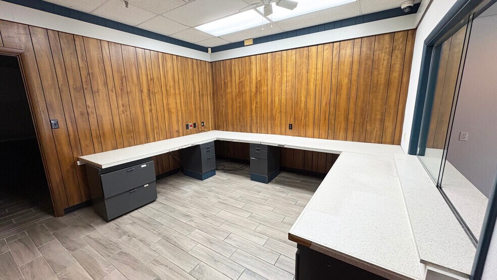 More Photos Of 416-418 NW 8th St, Oklahoma City Office For Sale