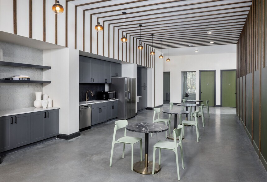 More Photos Of 3375 Oak Harbor Dr., Peachtree Corners Coworking Space