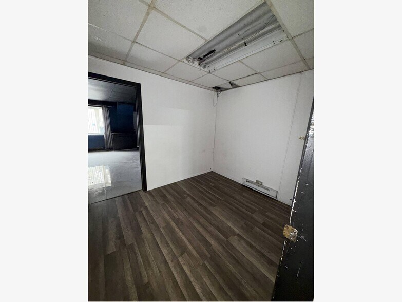 More Photos Of 1455 Princeton, Ewing Unknown For Lease