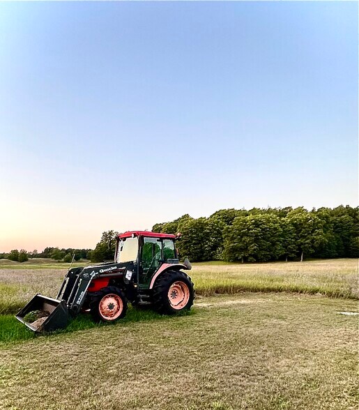 More Photos Of Bob's Septic Service, Alanson Warehouse For Sale