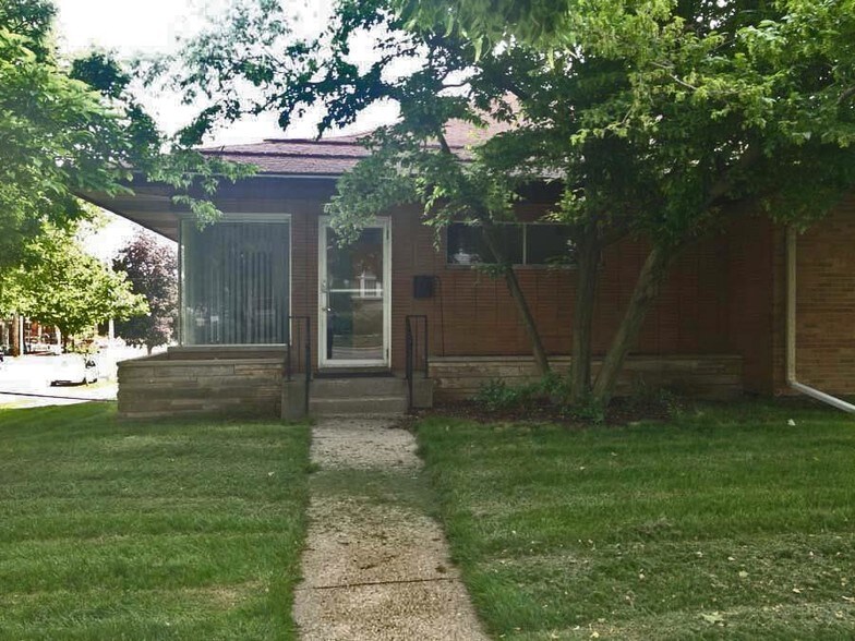 More Photos Of 401-407 W Ionia St, Lansing Medical For Lease