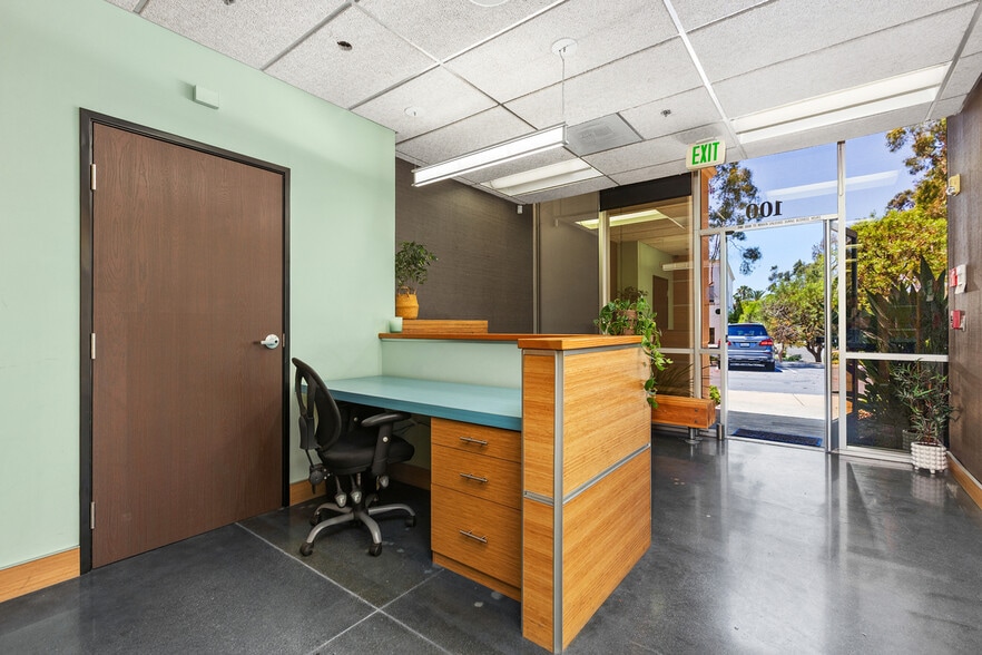 More Photos Of 1225 Puerta del Sol, San Clemente Light Manufacturing For Lease