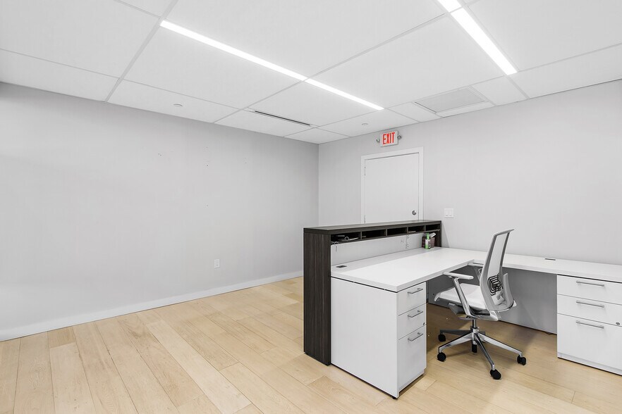 More Photos Of 2455 E Sunrise Blvd, Fort Lauderdale Loft Creative Space For Sale