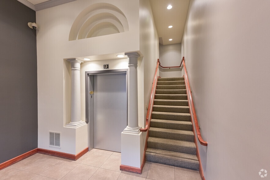More Photos Of 404 Mendocino Ave, Santa Rosa Office For Lease