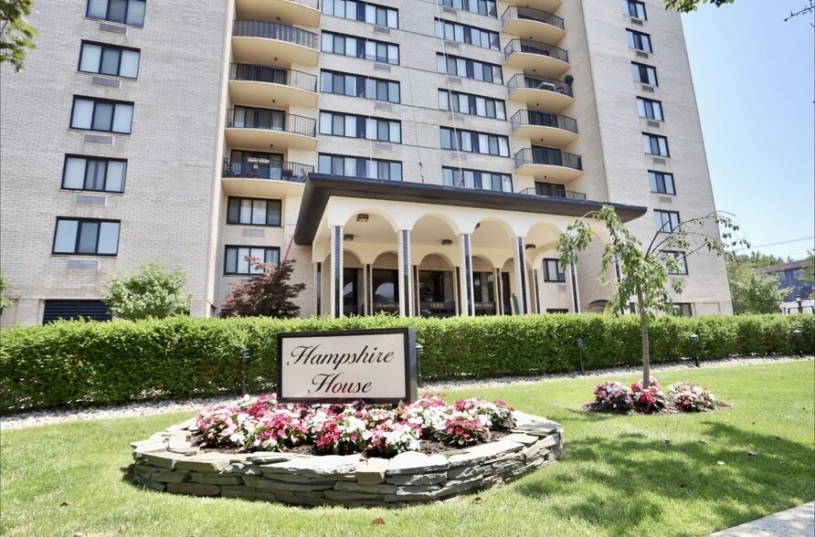 Primary Photo Of 1590 Anderson, Fort Lee Apartments For Sale