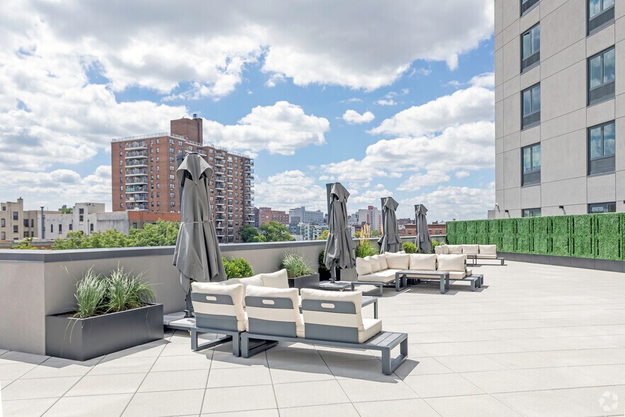 More Photos Of 4720 3rd Ave, Bronx Apartments For Lease