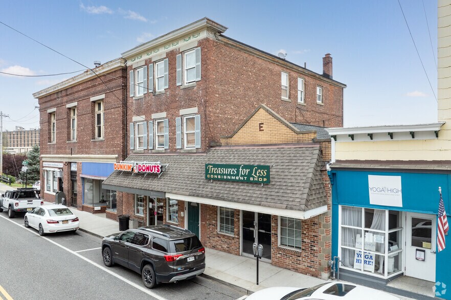 More Photos Of 310 Main St, Highland Falls Fast Food For Lease