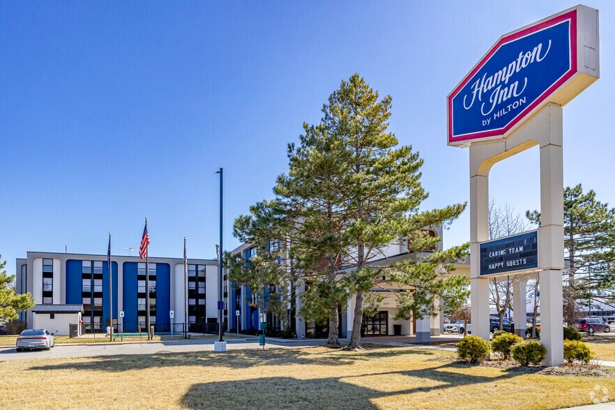 More Photos Of 32420 Stephenson Hwy, Madison Heights Hotel For Sale