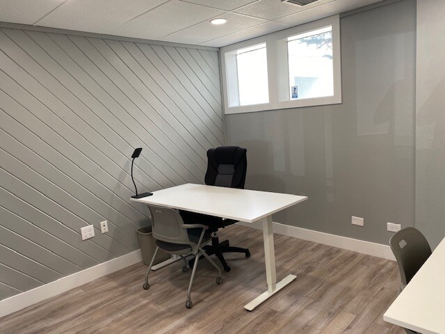 More Photos Of 240 S Wilcox St, Castle Rock Loft Creative Space For Sale