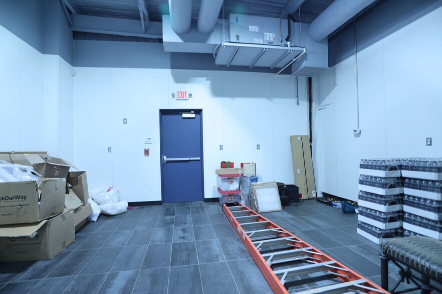 More Photos Of 11315 Hide-A-Way Ln, Thackerville Warehouse For Sale