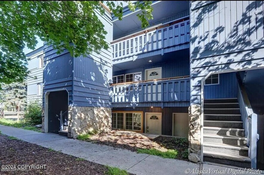 More Photos Of 911 E 10th Ave, Anchorage Apartments For Sale