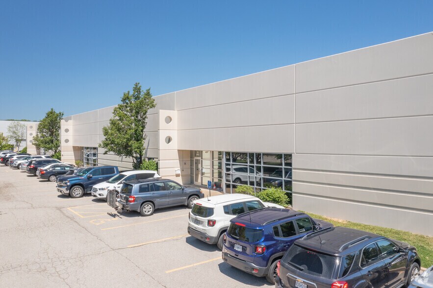 More Photos Of 9701-9709 Green Park Industrial Ct, Saint Louis Warehouse For Sale