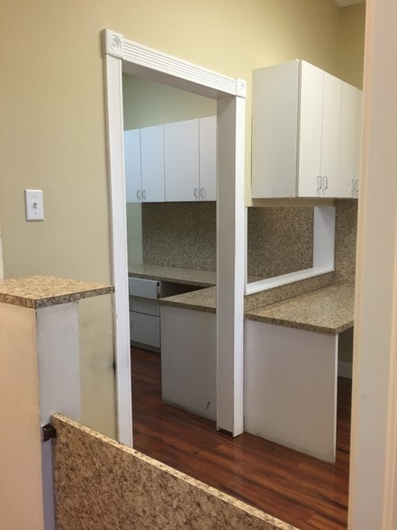 More Photos Of 6169-6185 Jog Rd, Lake Worth Unknown For Lease