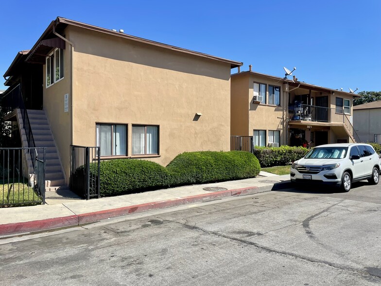 More Photos Of 302-302 1/2 N Bush St, Anaheim Apartments For Sale