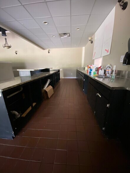 More Photos Of 150 Athens Hwy, Loganville Storefront For Lease
