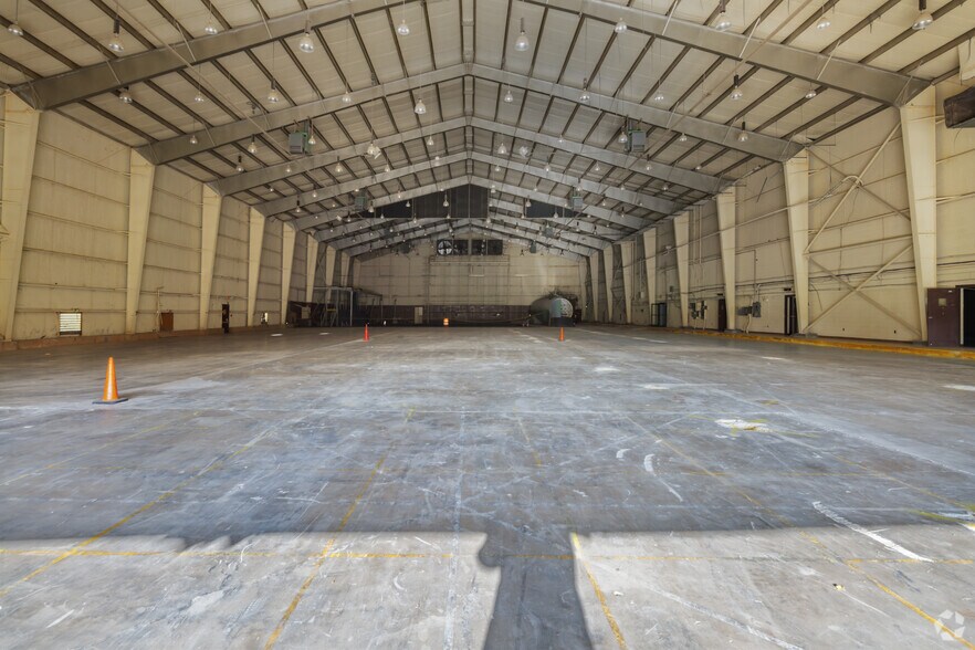 More Photos Of 8225 Dave Erwin Dr, San Antonio Flex For Sale