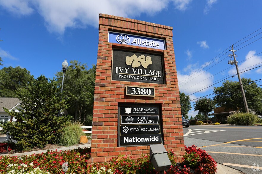 More Photos Of 3380 Trickum Rd, Woodstock Office For Sale