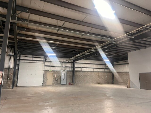 More Photos Of 205 Woodcreek Dr, Michigan City Warehouse For Sale