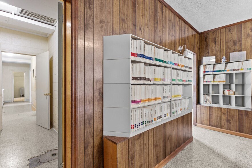 More Photos Of 3522 James B White Hwy, Whiteville Veterinarian Kennel For Sale