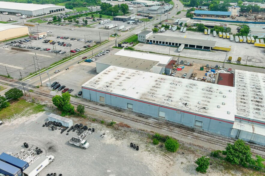 More Photos Of 164 W 31st St, Chattanooga Distribution For Lease