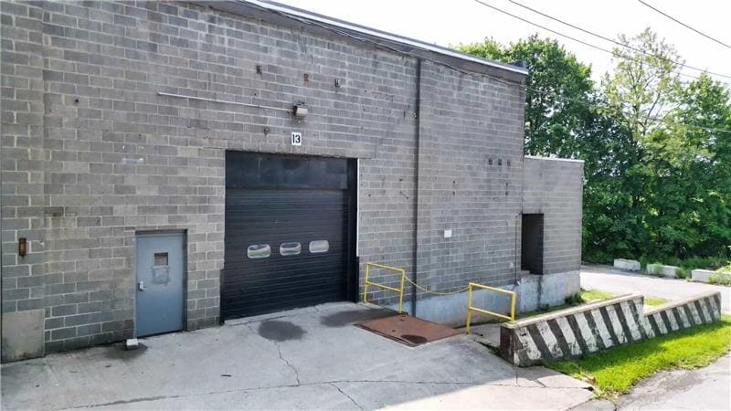 More Photos Of 185 Warren St, Glens Falls Distribution For Lease