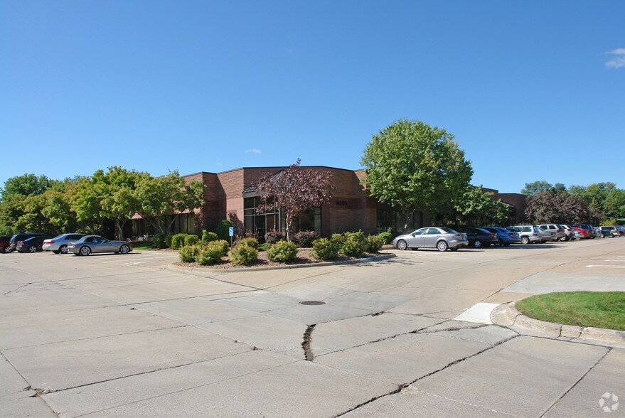Primary Photo Of 14505 N 21st Ave, Plymouth Research And Development For Lease