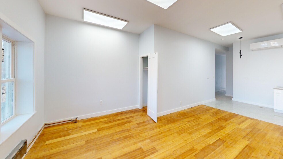 More Photos Of 484 Kings Hwy, Brooklyn General Retail For Lease