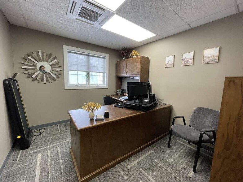 More Photos Of 934 I St, Burwell Medical For Sale