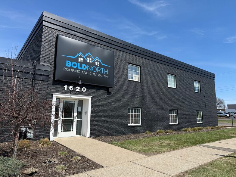 Primary Photo Of 1620 W 98th St, Bloomington Showroom For Lease