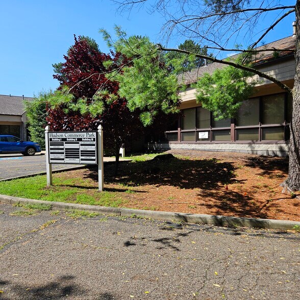 More Photos Of 70 W Streetsboro Rd, Hudson Self Storage For Lease