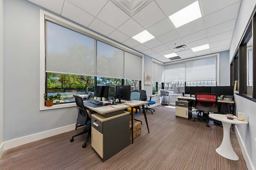 More Photos Of 1590 S Congress Ave, West Palm Beach Medical For Sale