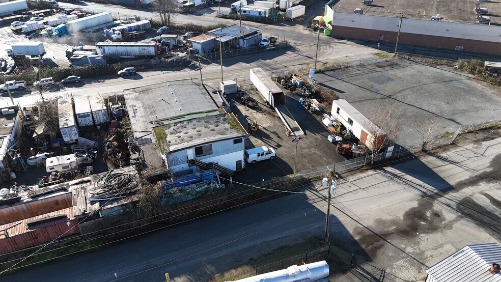 More Photos Of 33467 Broadway Av, Mission Warehouse For Sale