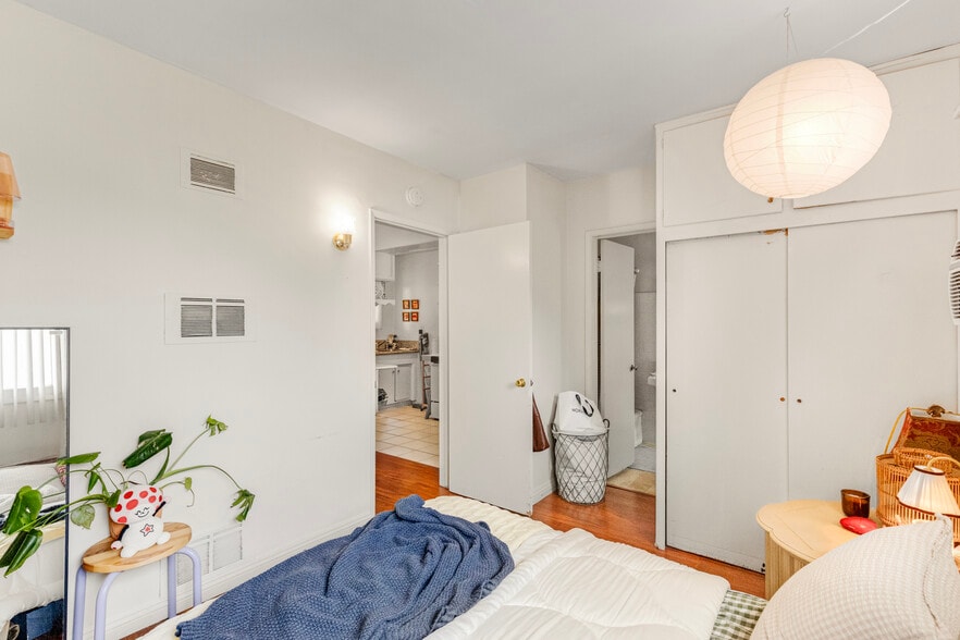More Photos Of 59 S Sierra Madre Blvd, Pasadena Multifamily For Sale