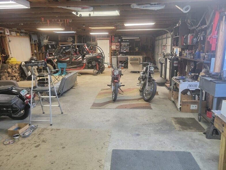 More Photos Of 41614 102nd St E, Palmdale Industrial For Lease