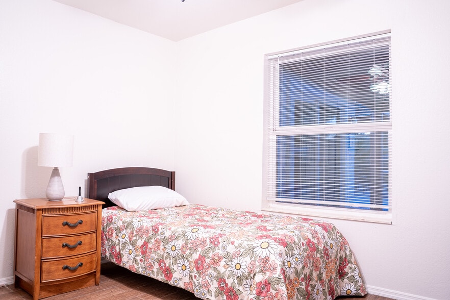 More Photos Of 14030 N El Pueblo Blvd, Fountain Hills Assisted Living For Sale