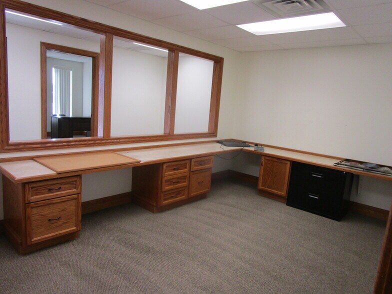 More Photos Of 1807 E Mary St, Garden City Office For Lease