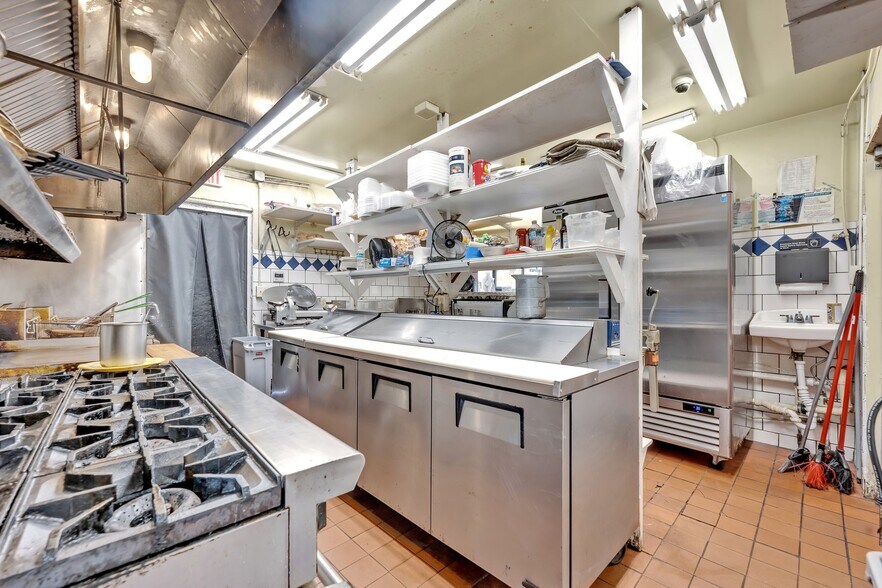 More Photos Of , Deland Unknown For Sale