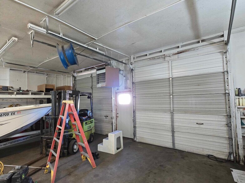 More Photos Of 213 W US 70 Hwy, Havelock Freestanding For Sale