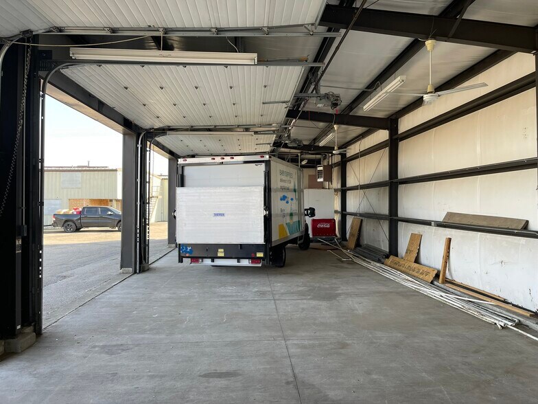 More Photos Of 445 N Findlay St, Dayton Industrial For Lease