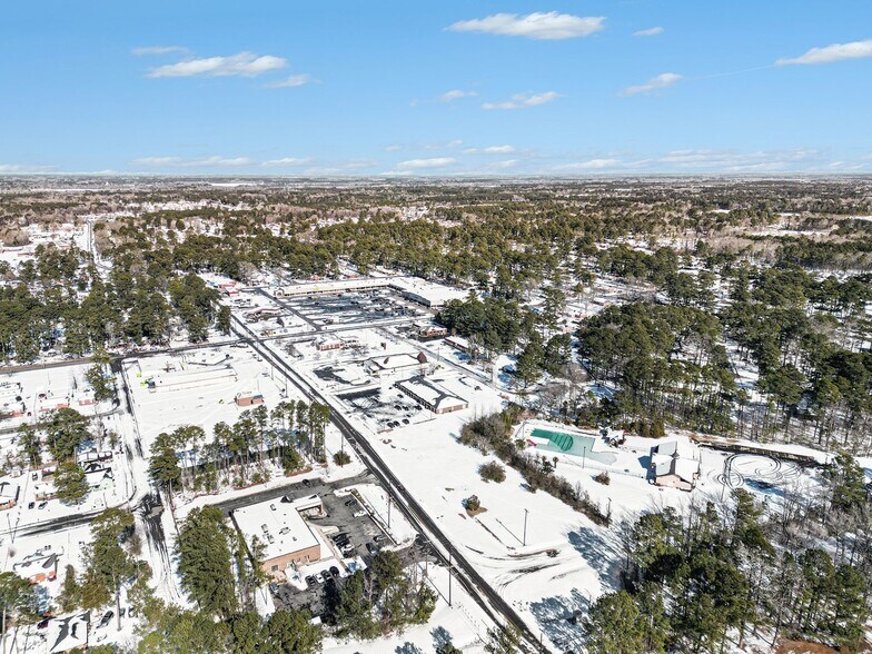 More Photos Of 130 S Fairview Rd, Rocky Mount Flex For Sale