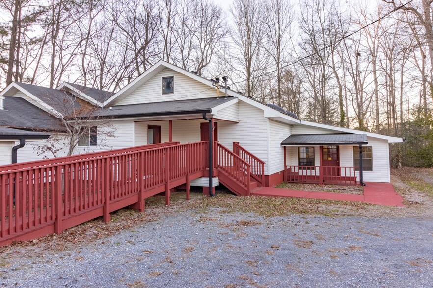 More Photos Of 1422 Mineral Springs Rd, Dalton Office For Sale