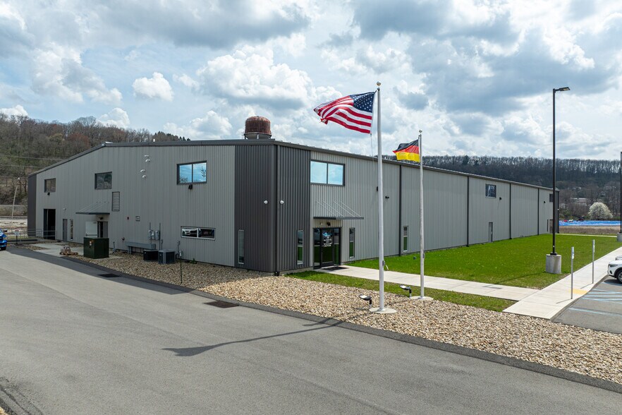 Primary Photo Of 169 Hollywood Dr, Butler Warehouse For Lease